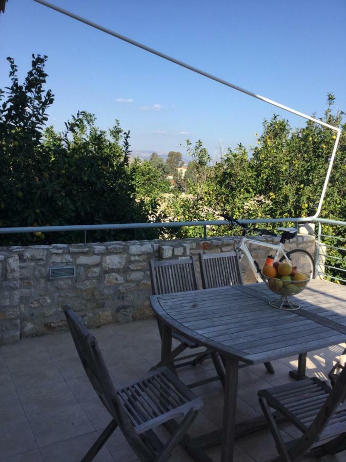 Seafront Apartment Ιι In Kiveri, Near Nafplion. エクステリア 写真